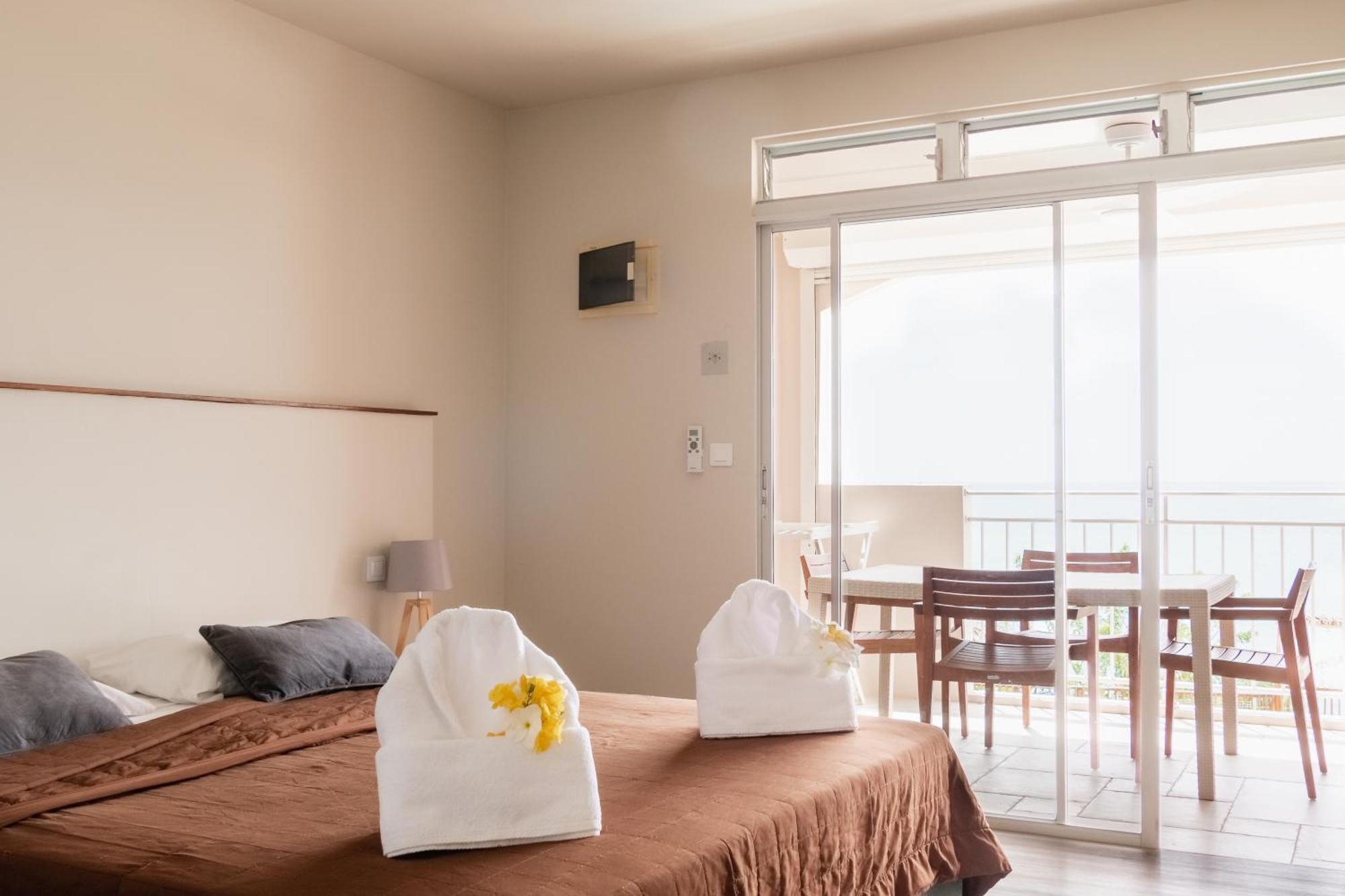 Studio Sea View Kitchenette