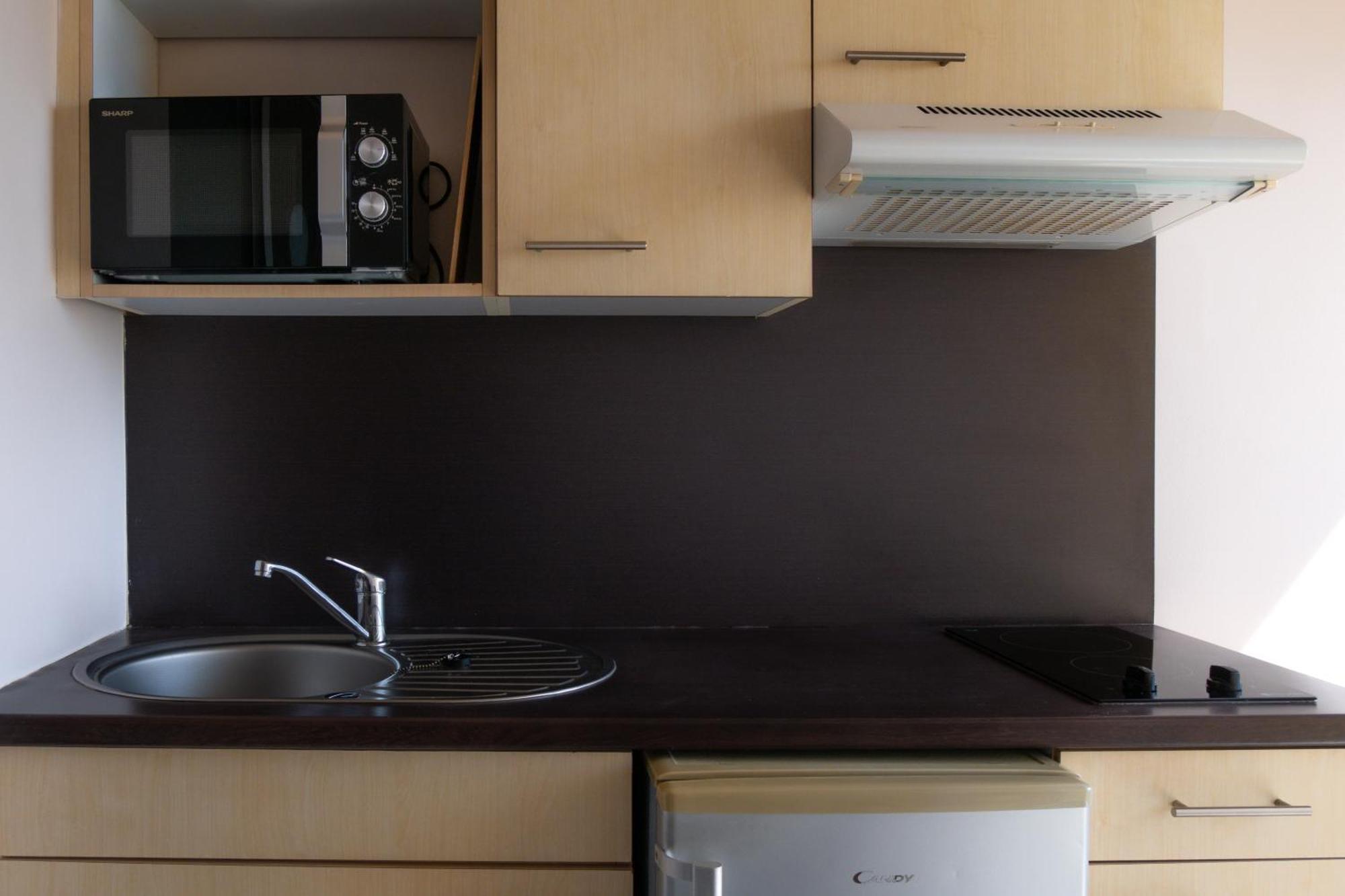 Studio Sea View Kitchenette